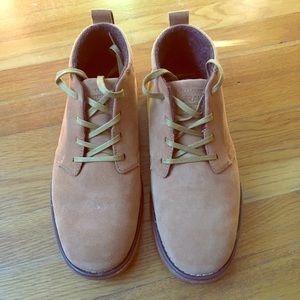 Men’s suede boots